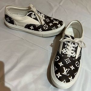 Louis Vuitton men’s sneakers size 9